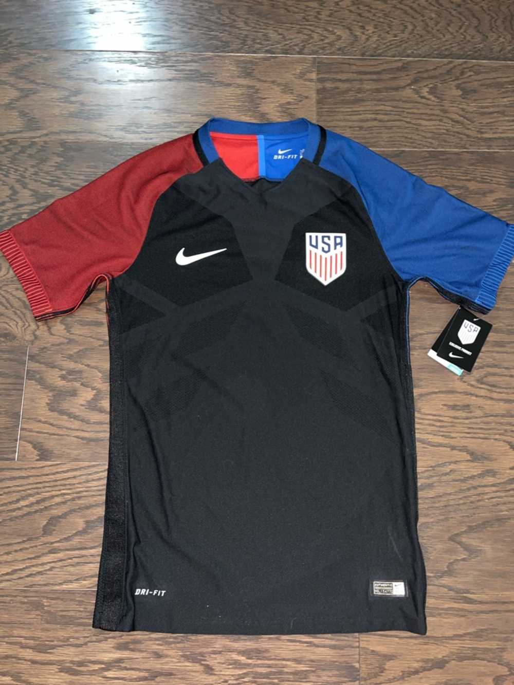 New $165 Nike Men’s 2016 w/shield Team USA MNT Soccer Futbol Jersey S 3 Color B